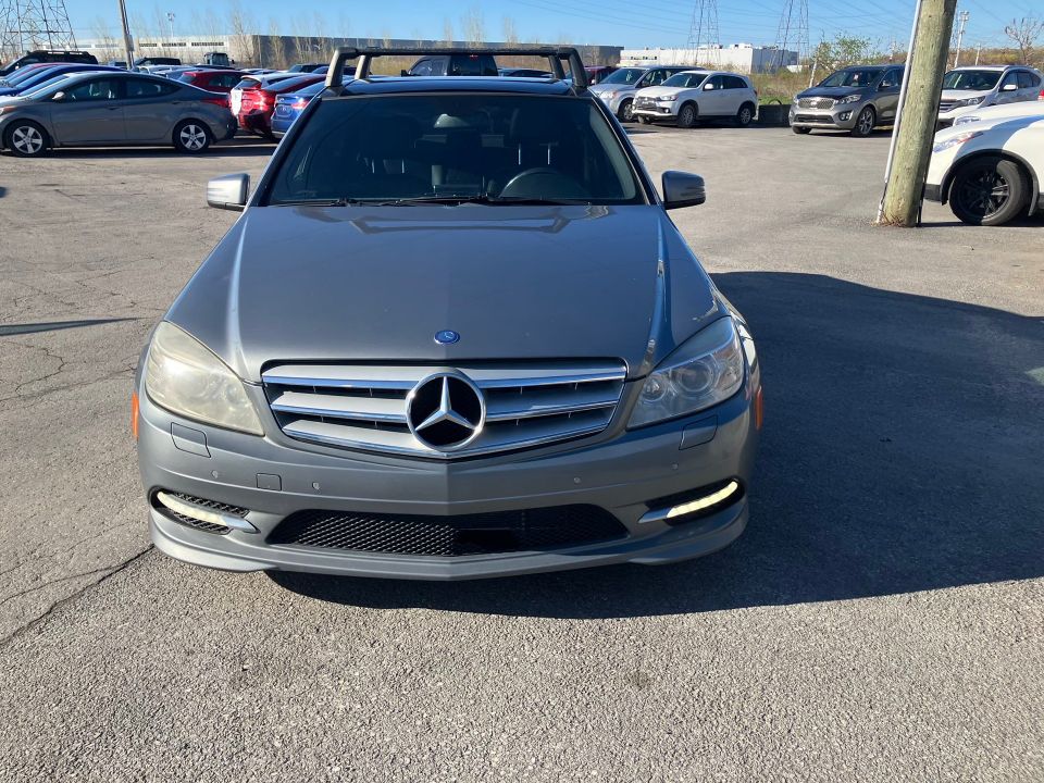 Mercedes-Benz C 350 2011 - Image 2