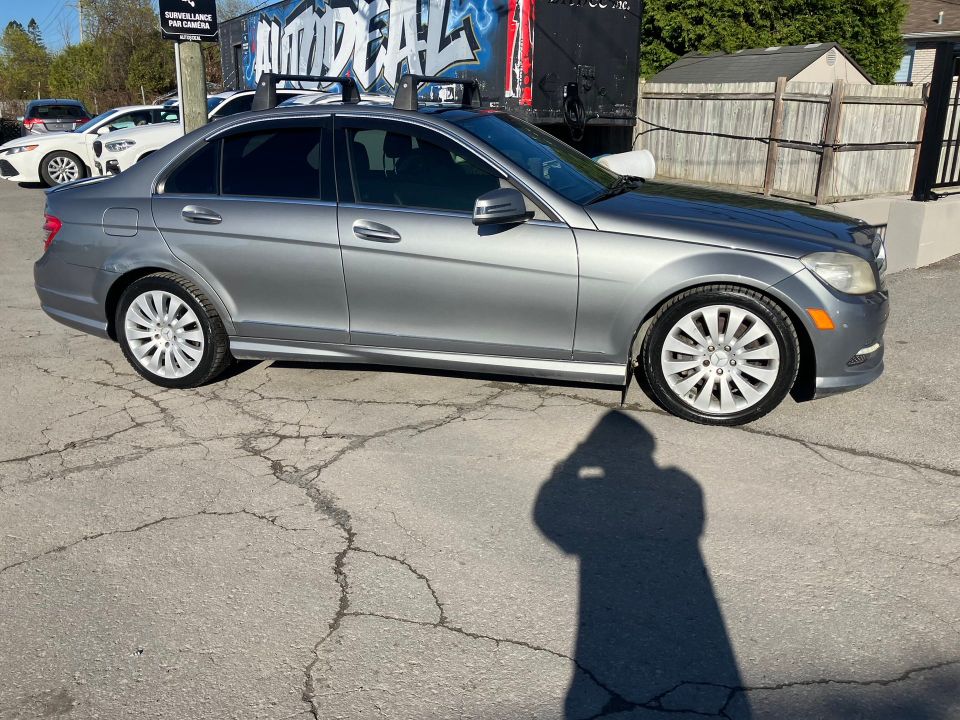 Mercedes-Benz C 350 2011 - Image 4