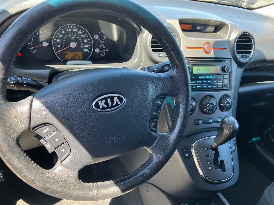 Kia Rondo 2012 - Image 12