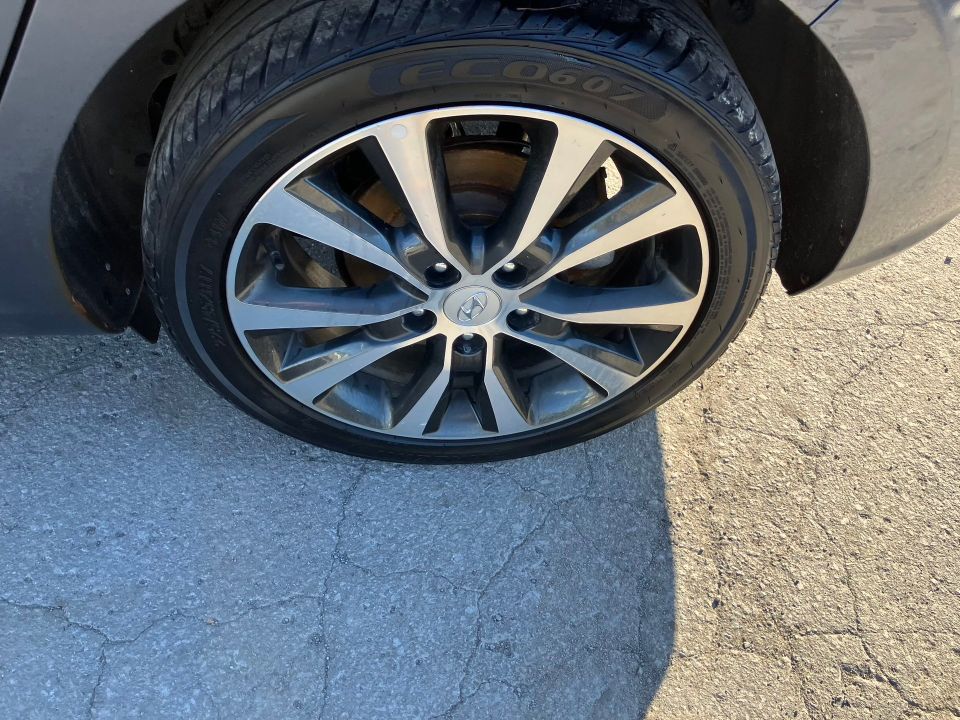 Hyundai Elantra GT 2018 - Image 9
