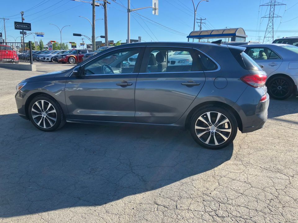 Hyundai Elantra GT 2018 - Image 8