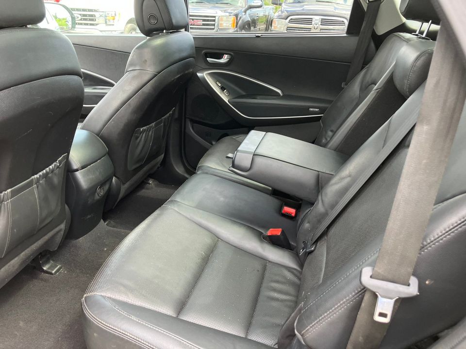 Hyundai Santa Fe XL 2016 - Image 14