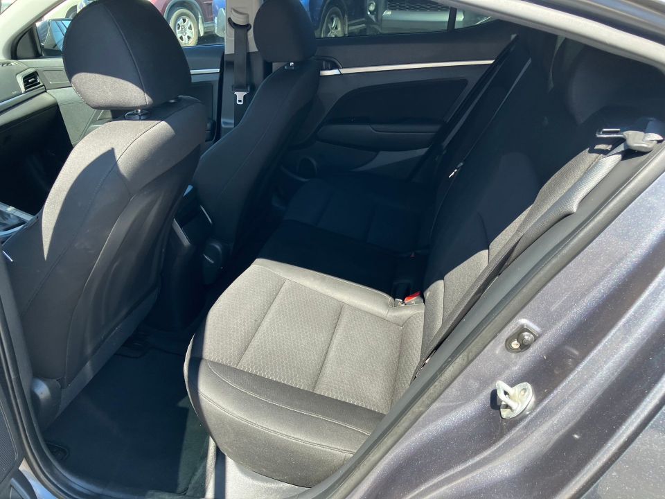 Hyundai Elantra 2020 - Image 13