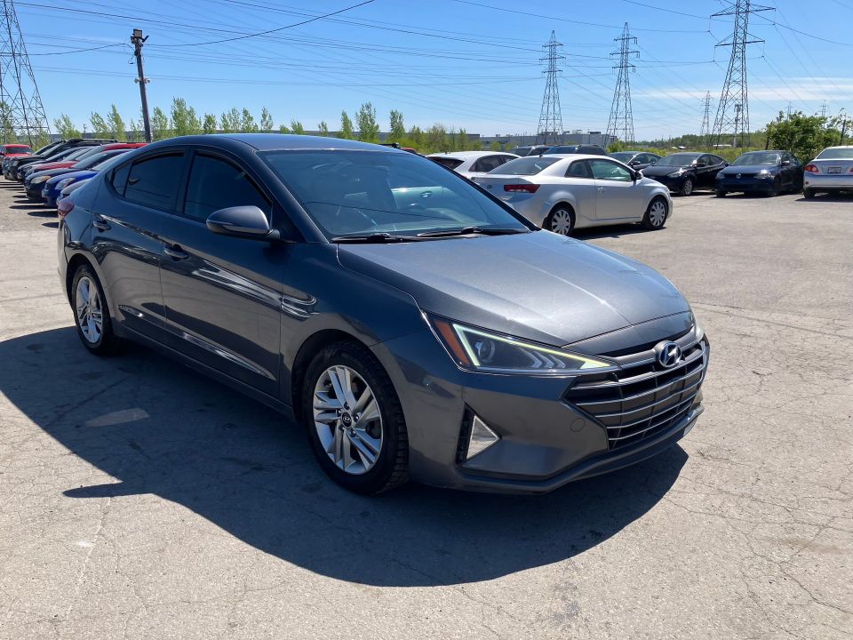Hyundai Elantra 2020 - Image 3