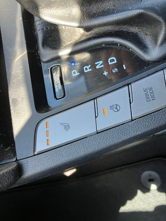 Hyundai Elantra 2020 - Image 14