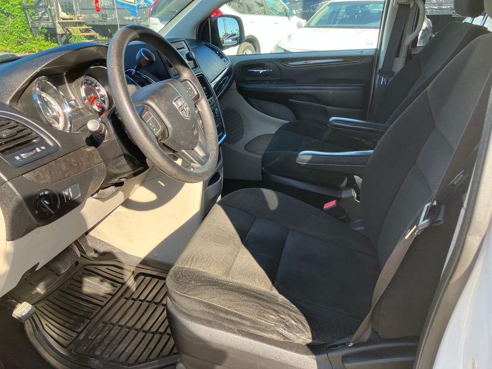 Dodge Grand Caravan 2015 - Image 11