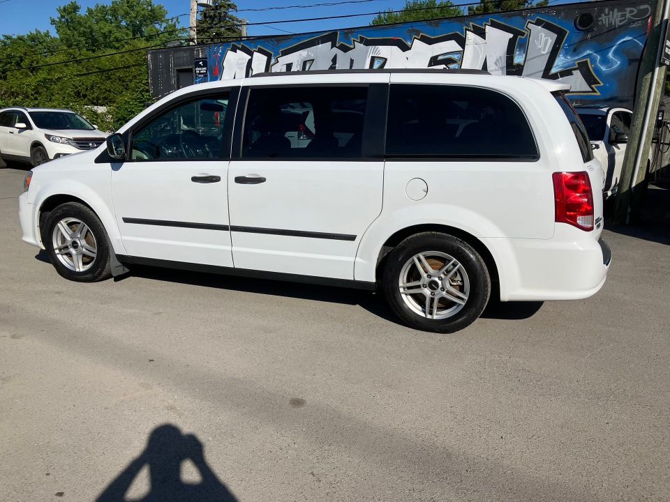 Dodge Grand Caravan 2015 - Image 8