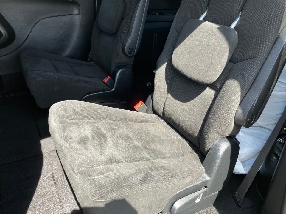 Dodge Grand Caravan 2017 - Image 12