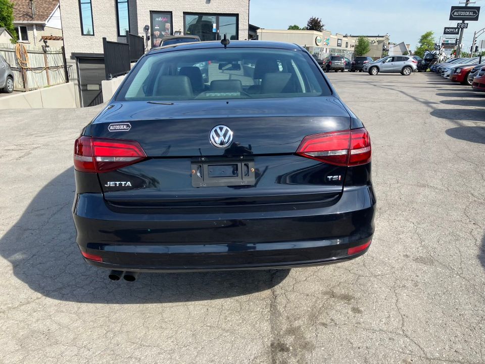 Volkswagen Jetta 2017 - Image 6