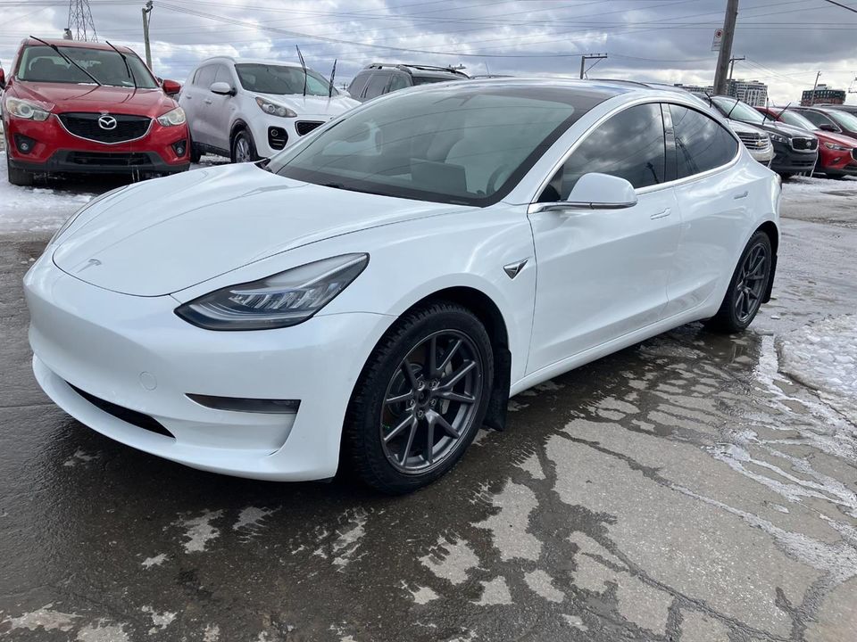 Tesla Model 3 2019 - Image 1