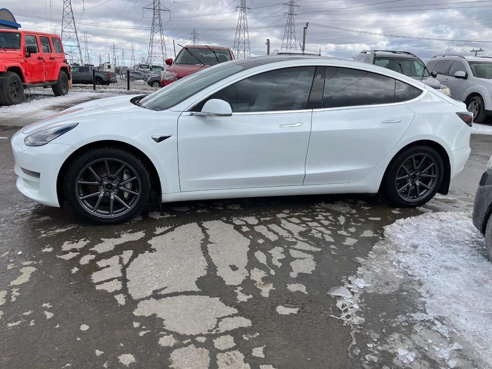 Tesla Model 3 2019 - Image 8