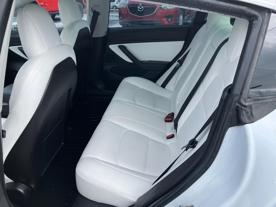 Tesla Model 3 2019 - Image 14