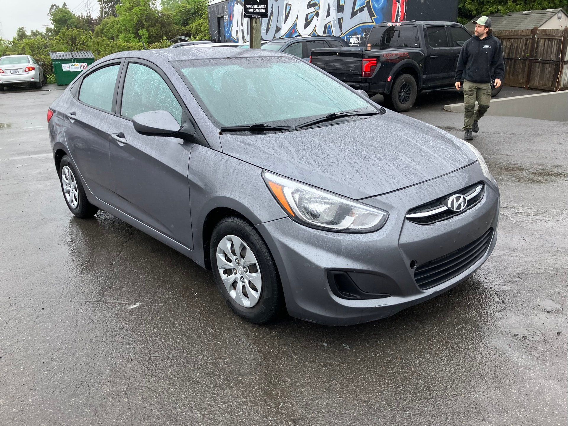Hyundai Accent 2016 - Thumbnail 3