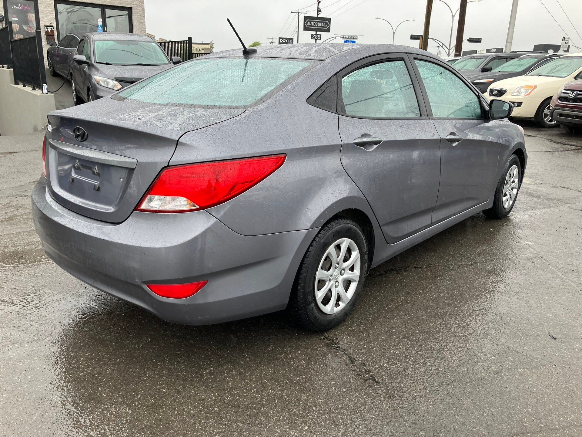 Hyundai Accent 2016 - Thumbnail 5