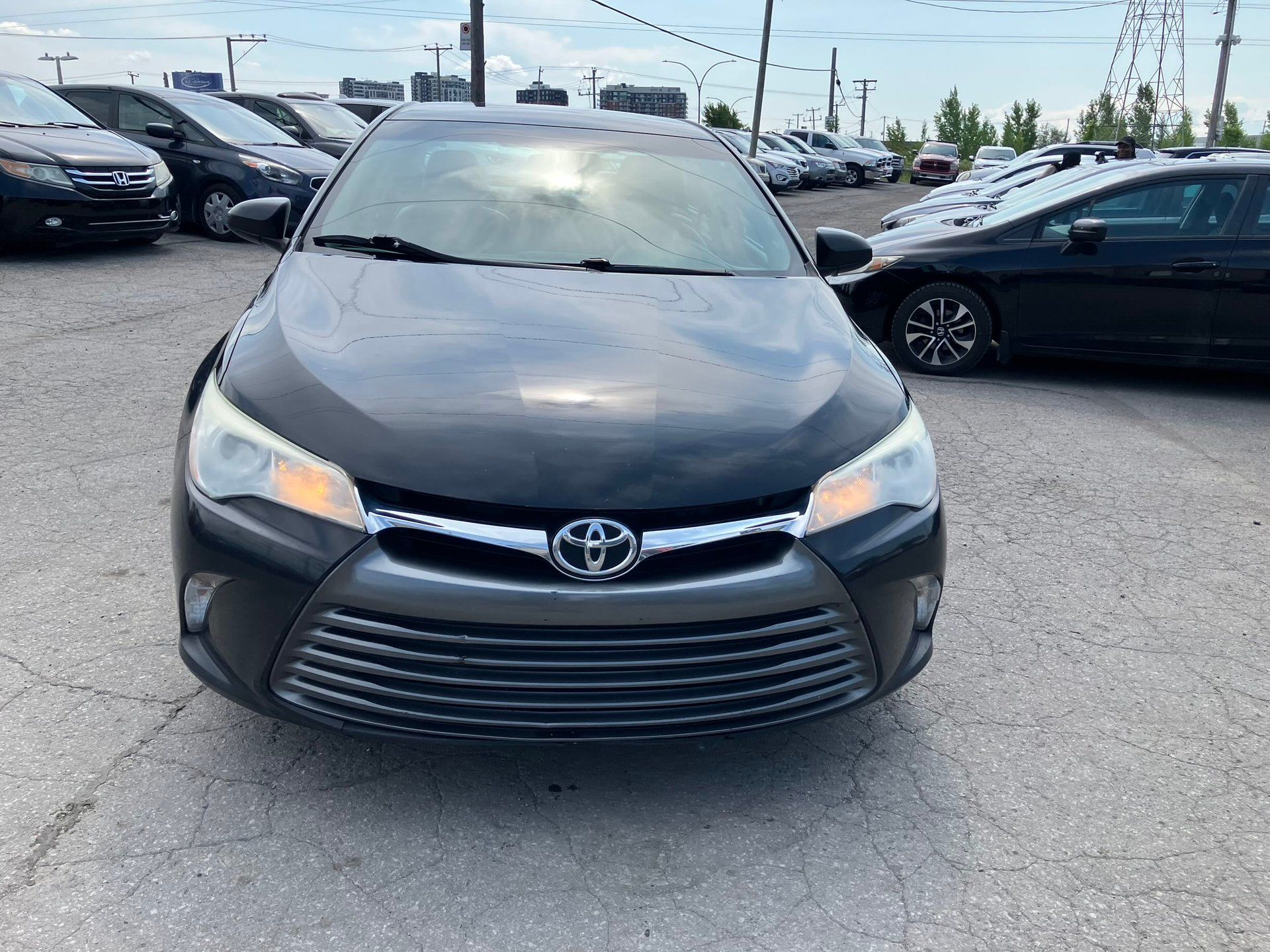 Toyota Camry 2017 - Thumbnail 2