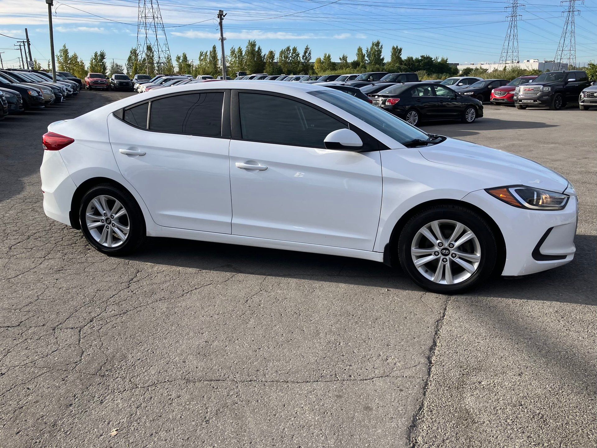 Hyundai Elantra 2017 - Thumbnail 4