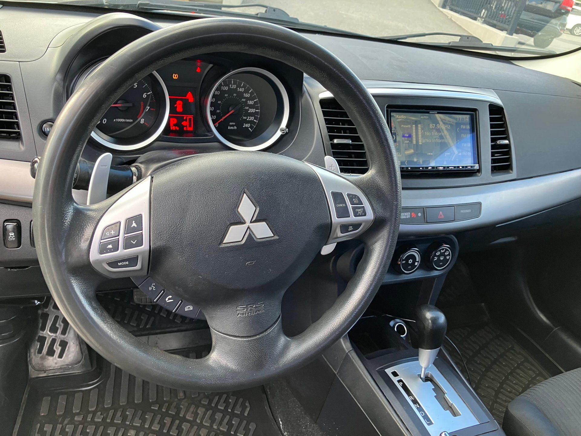 Mitsubishi Lancer 2015 - Thumbnail 12