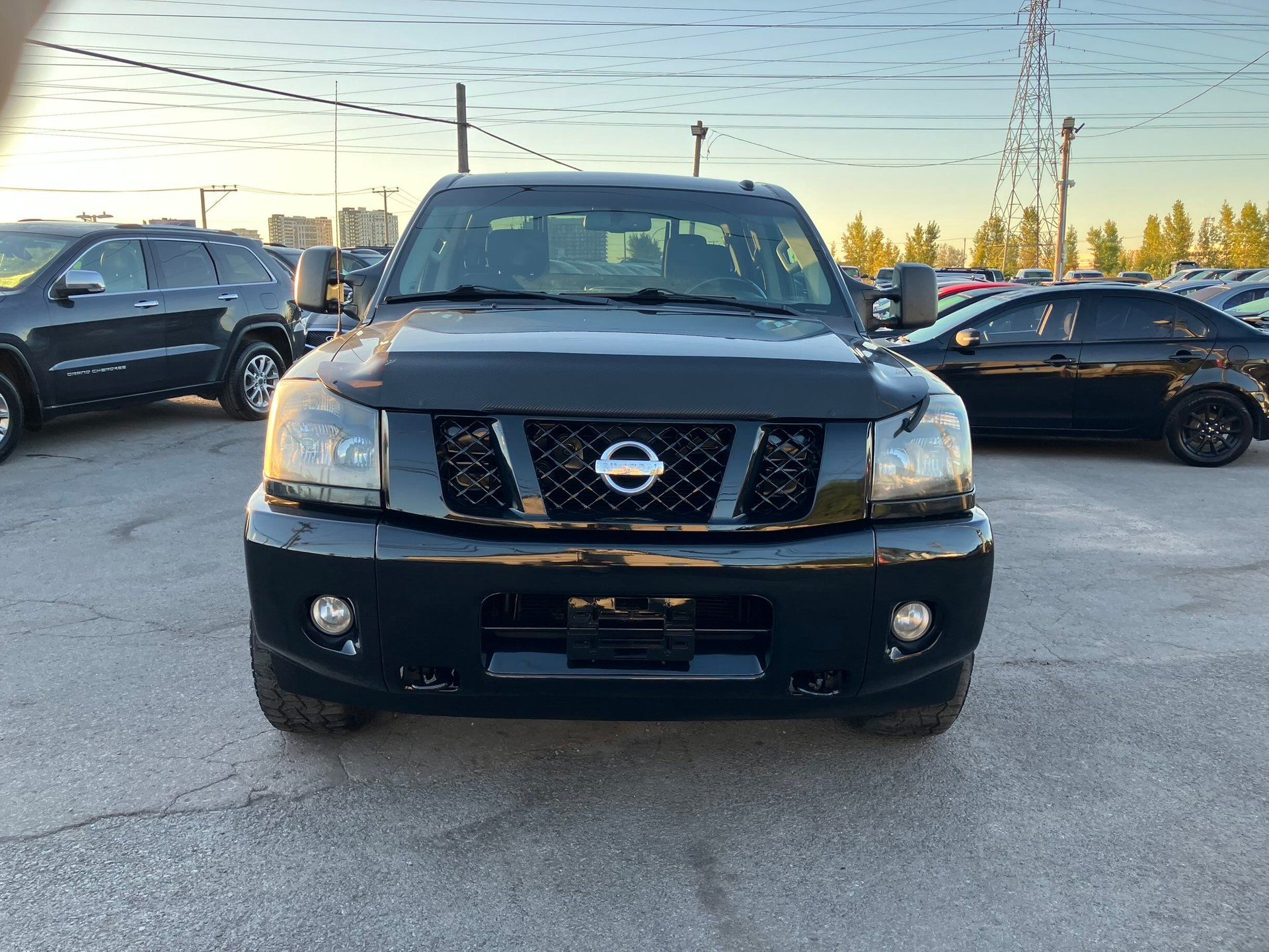 Nissan Titan 2015 - Thumbnail 2